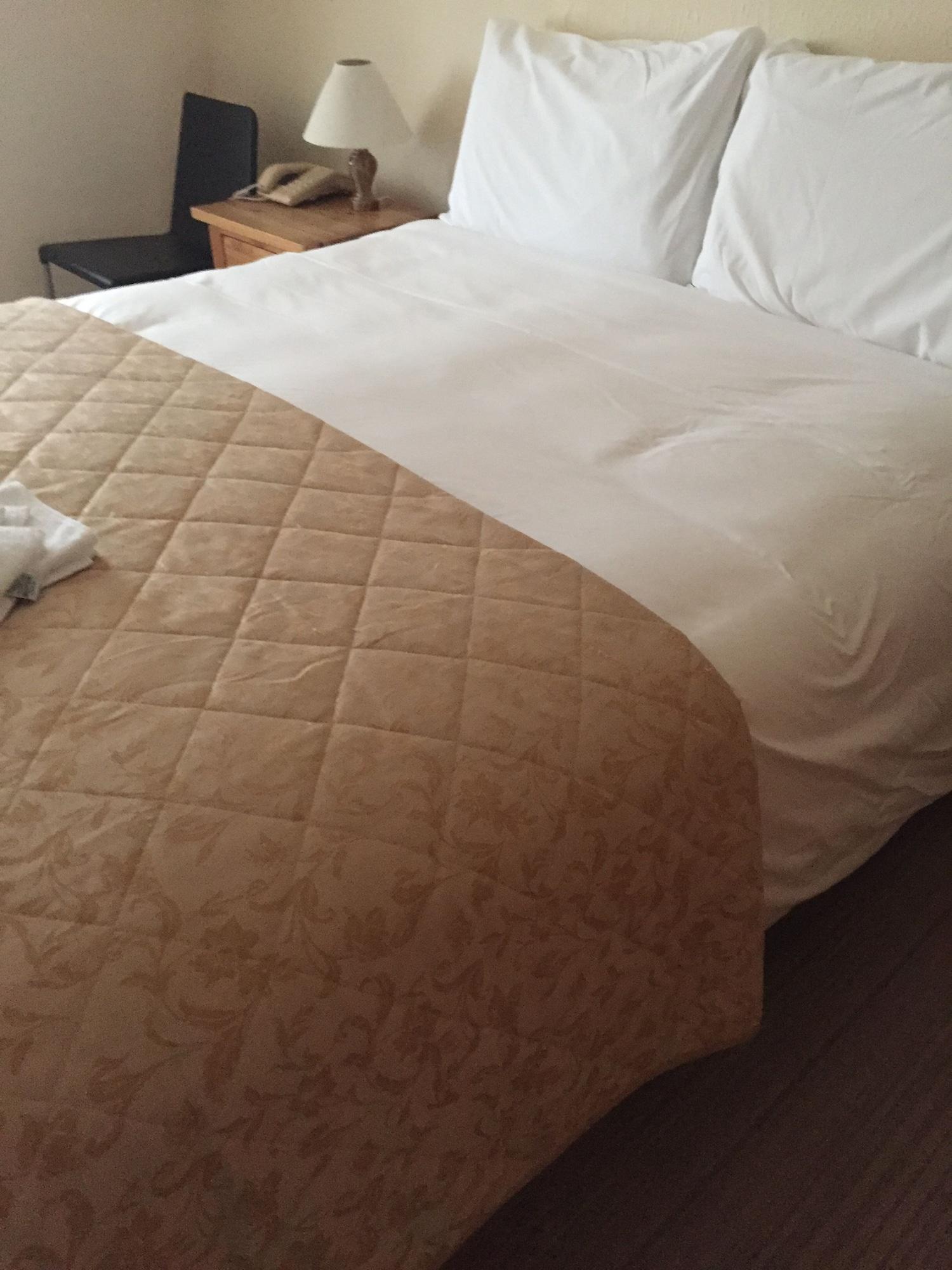 Carlton Hotel อิลฟราคูมบ์ ภายนอก รูปภาพ